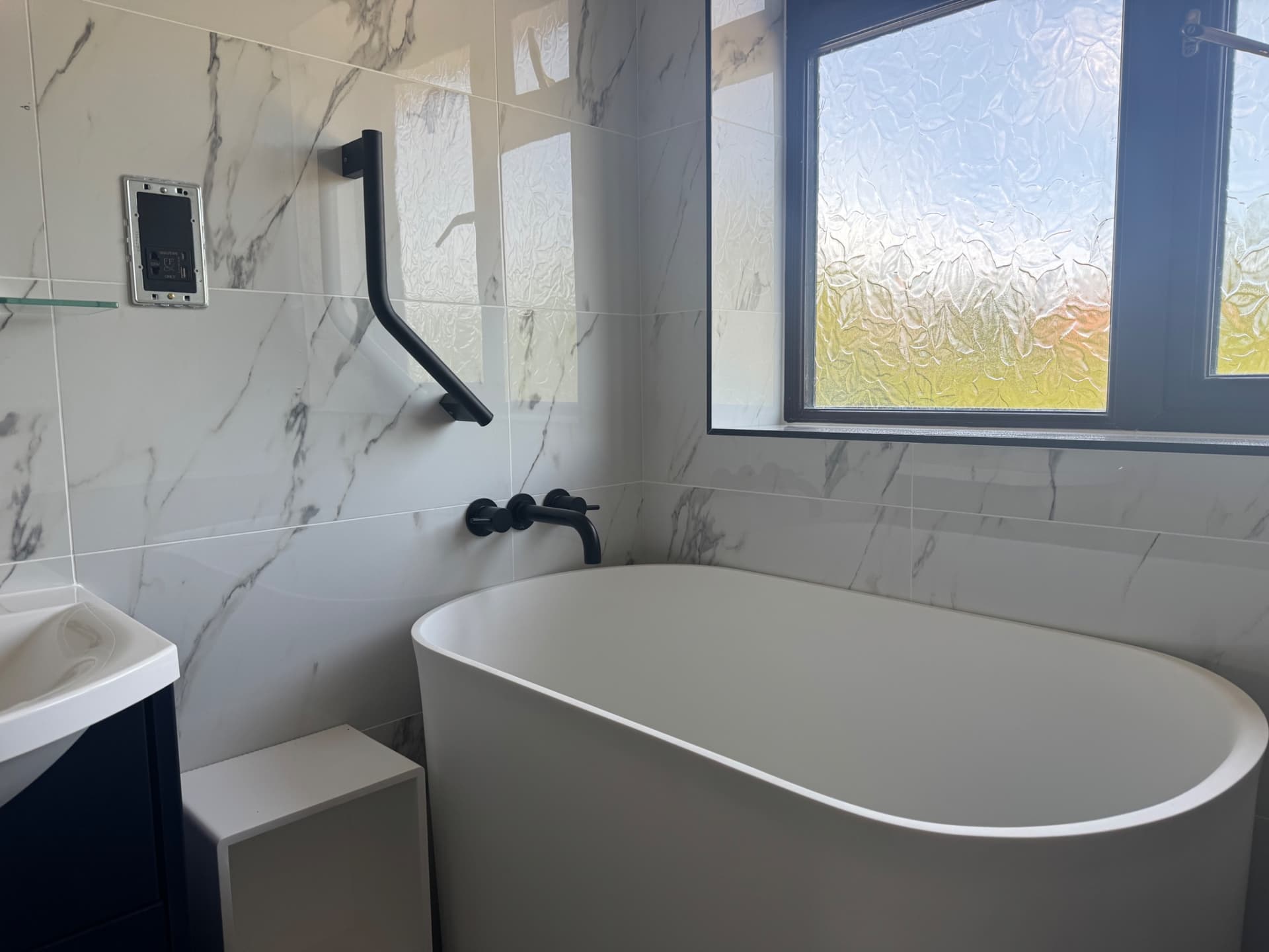 Bathroom Renovations work by Larimar Bathrooms — photo 3