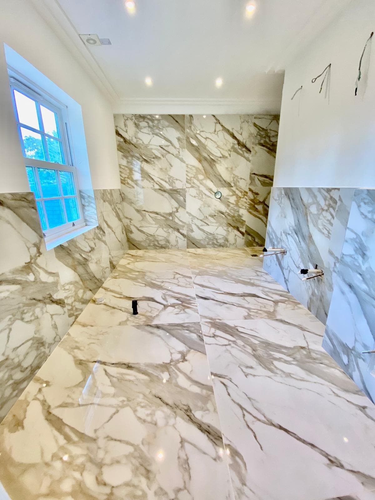 Wall & Floor Tiling