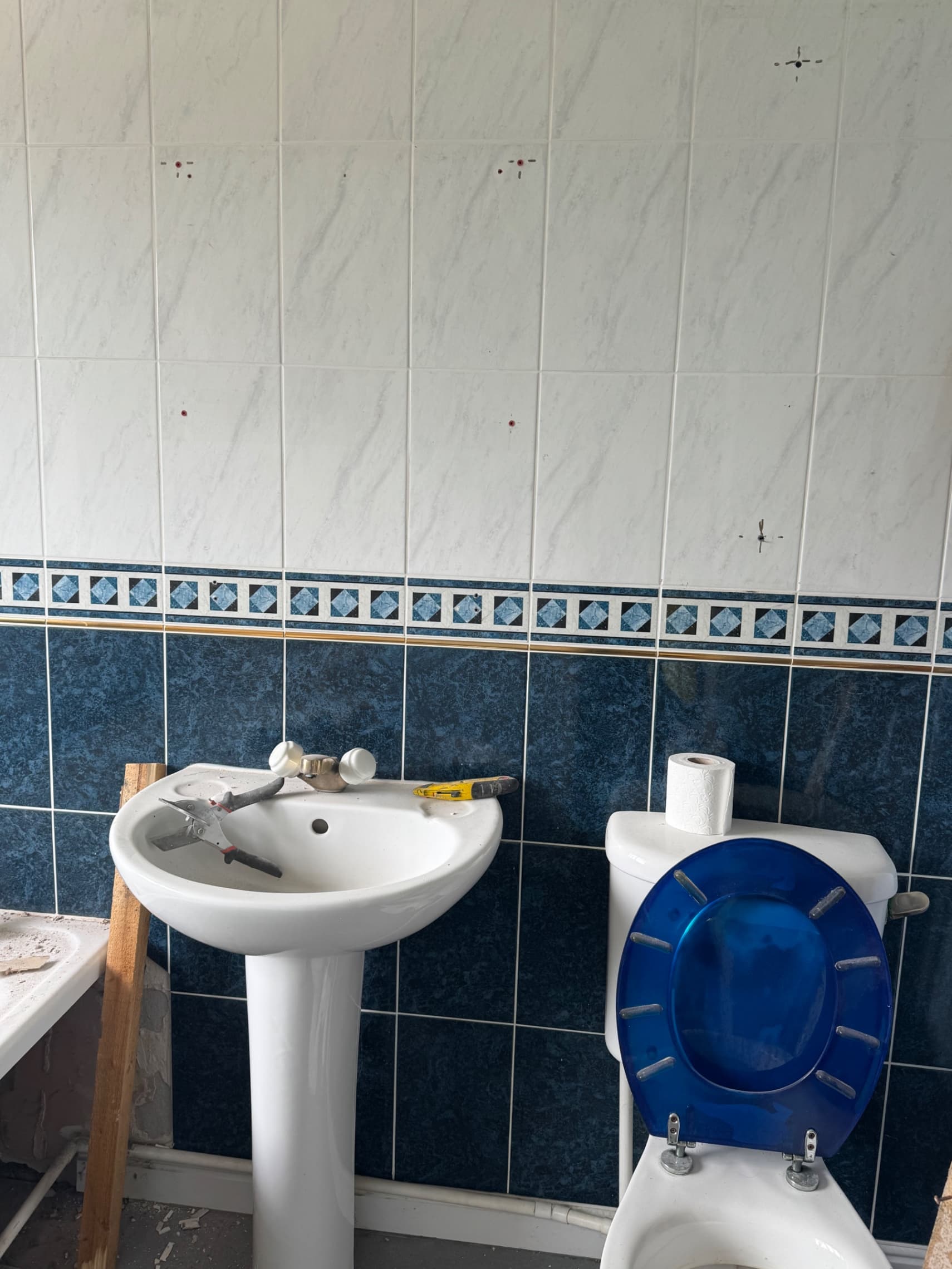 We've just begun ripping out this bathroom ready for a full refurbishment. First stop is removing all existing tiles and sanitaryware.